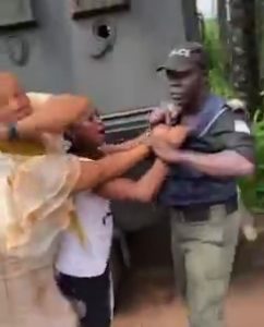 2 Women Drag Police Officer By His Uniform After He Allegedly Assaulted Them