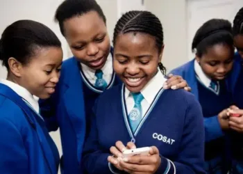 Cell Phones: Should They Be Allowed In Secondary Schools?