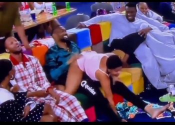 #BBNaija: Chomzy seen performing S3x act on male housemate (Video)