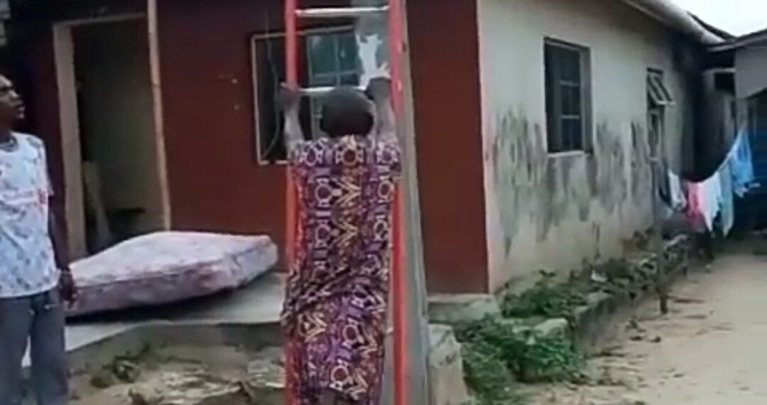 HILARIOUS: Watch moment NEPA staff gets pushed down from the ladder (VIDEO) 1 HILARIOUS: Watch moment NEPA staff gets pushed down from the ladder (VIDEO)