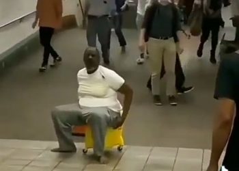 UNBELIEVABLE: Watch as man drops deuce in a bucket (VIDEO)