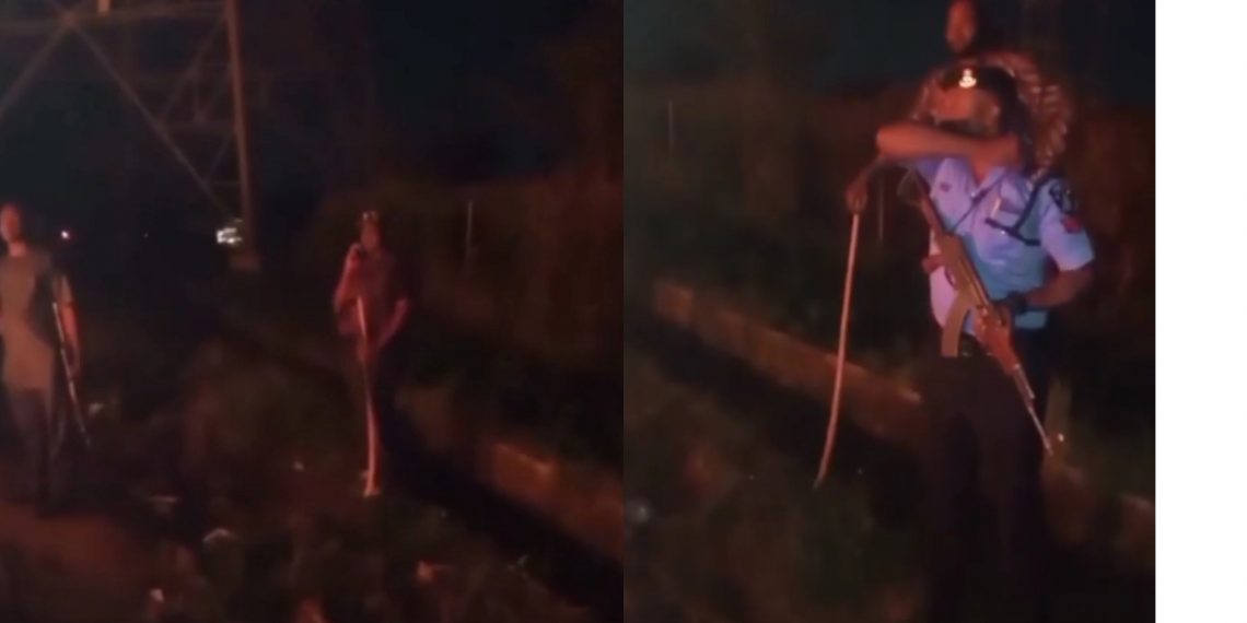 BREAKING: Police Officers razed Criminal Hideout in Abuja (VIDEO) 1 BREAKING: Police Officers razed Criminal Hideout in Abuja (VIDEO)