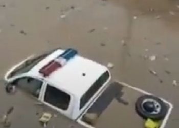Police Van submerged in water as flood takes over some parts in Ogun (video)