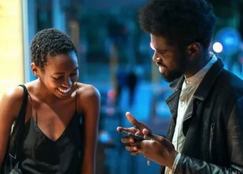 5 Ways to talk to a girl for the first time