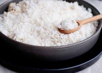 Here are 3 side effects of regularly consuming white rice