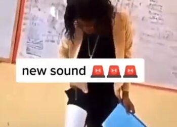 HILARIOUS: Watch as a final year student plays a smart exam malpractice during her seminar (VIDEO)