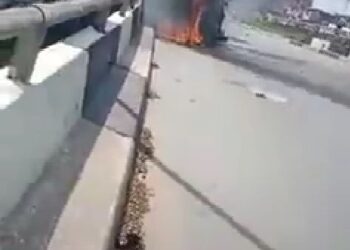 Bus tumbles and catches fire with passengers reportedly inside (Video)