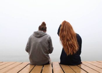5 Ways to support your friend through tough times