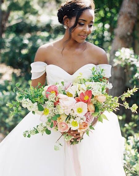 5 Things to do to avoid being embarrassed by your period on your wedding day