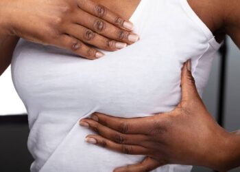 8 Possible reasons why you experience breast pain