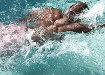 5 Reasons why swimming is better for you than the gym
