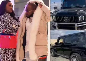 Davido orders G-Wagon reportedly worth over #200 million for Chioma (VIDEO)