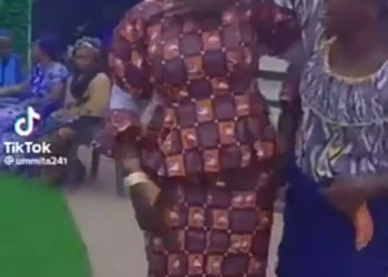 Is this witchcraft or what? Watch what this woman did during a ceremony (VIDEO)
