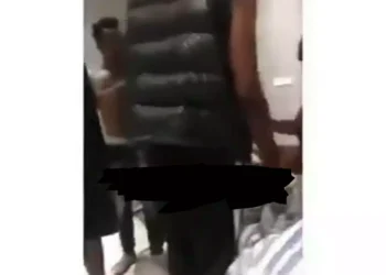 Robert Mugabe Jnr. seen arguing with a model he refused to pay after a night stand (VIDEO)