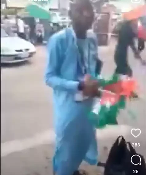 Flag vendor says people do not buy APC flag (video) 1 Flag vendor says people do not buy APC flag (video)