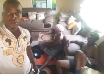 Drama as teacher took a selfie after he caught a local pastor with his dear wife