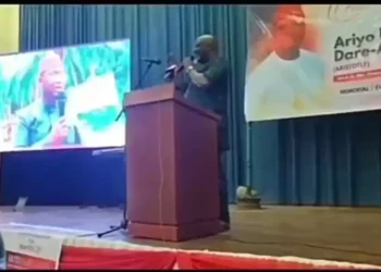Watch as Sowore takes subtle jibe at Dino Melaye (VIDEO)