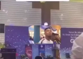 See embarrassing moment man wakes up to a video of him sleeping in church (video)