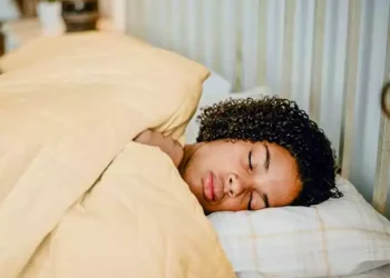 5 Simple tricks to help you fall asleep when you can’t sleep