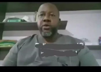 Renowned Anambra Billionaire slaps Soludo on the face,  offers to buy off Peter Obi’s “worth next to nothing” investment (Video)