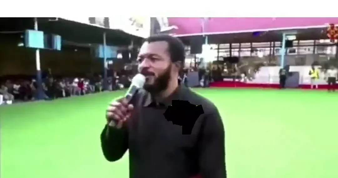 Watch moment a man was bounced while trying to claim another person's miracle during a church program(VIDEO) 1 Watch moment a man was bounced while trying to claim another person’s miracle during a church program(VIDEO)