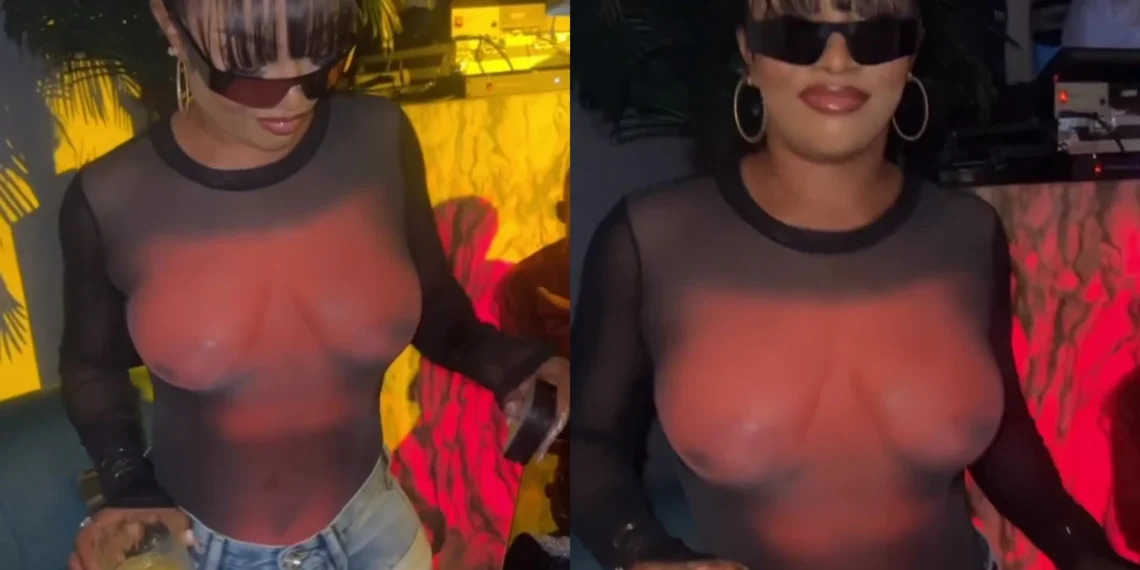 See a video of Toke Makinwa’s outfit that her fans are criticizing