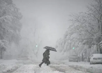 US Winter storm causes icy blast on 250M Americans and Canadians