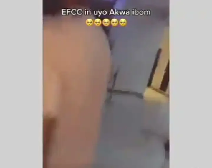 Lady rants after EFCC stormed a hotel and arrested guests (video) 1 Lady rants after EFCC stormed a hotel and arrested guests (video)