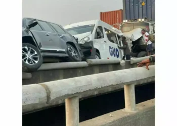Many feared d€@d as multiple cars crash on Kara bridge (Video)