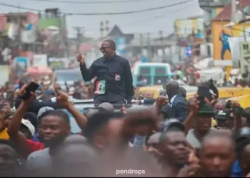 Watch moment Peter Obi’s visit draw mammoth supporters in Lagos (VIDEO)