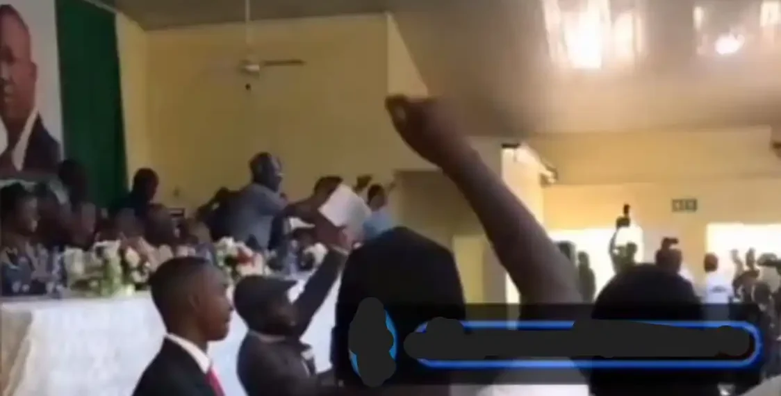 Samuel Ortom, Benue State Governor openly endorses Peter Obi (video) 1 Samuel Ortom, Benue State Governor openly endorses Peter Obi (video)