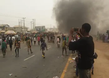 Intense riot spreads across Ogun State (photos)