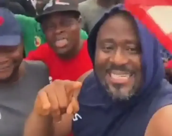 Watch Desmond Elliot celebrate Tinubu's victory on the street of Lagos (Video) 1 Watch Desmond Elliot celebrate Tinubu’s victory on the street of Lagos (Video)