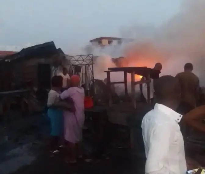 Just In: Spare part market largely owned by Igbos in Lagos, gutted by fire (Video) 1 Just In: Spare part market largely owned by Igbos in Lagos, gutted by fire (Video)