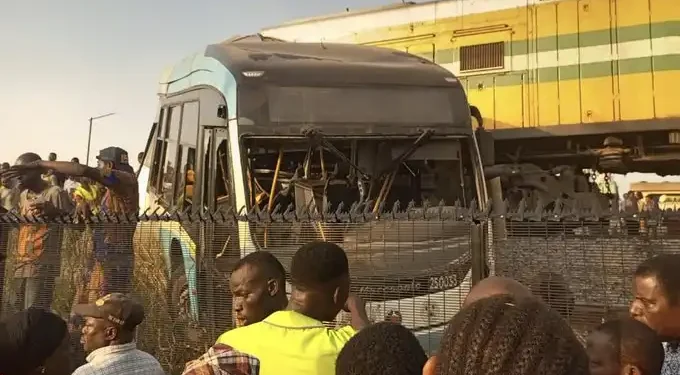 Train Runs Into BRT Bus, Newsblenda