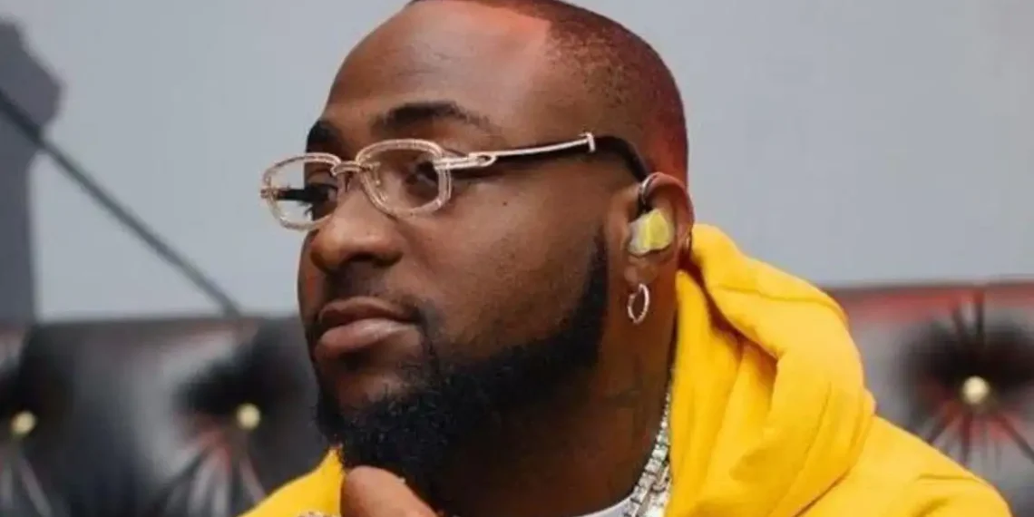 Davido’s ‘Timeless’ makes history as first African album to top US iTunes chart 1 Davido’s ‘Timeless’ makes history as first African album to top US iTunes chart