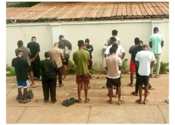 EFCC arrests 17 suspected internet fraudsters in Makurdi