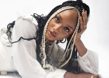 “You’re not my pastor” – Ayra Starr slams those criticizing her dress style