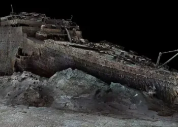 First ever full-sized scan reveal Titanic wreck as never seen before 