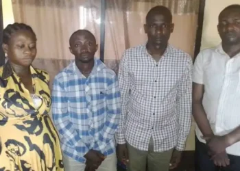 Four arrested as bank staff pushes debtor’s wife to de@th