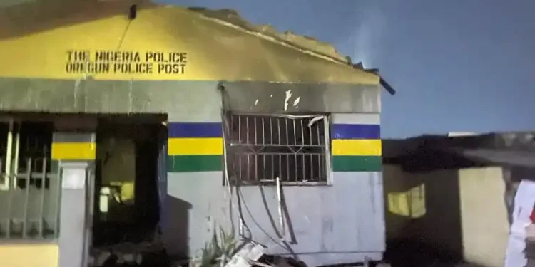 Police Post, Newsblenda