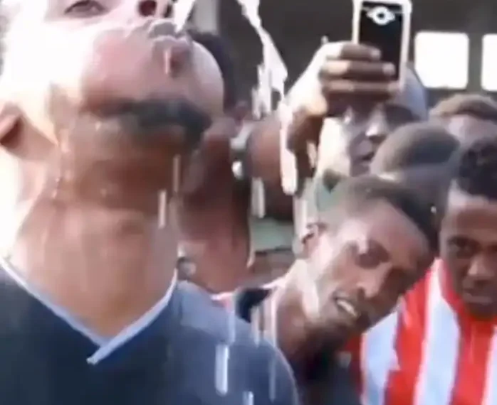 GWR: World longest time holder to spray water from mouth (Video)