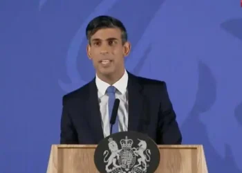 UK bars Nigerian students, others from bringing family by January