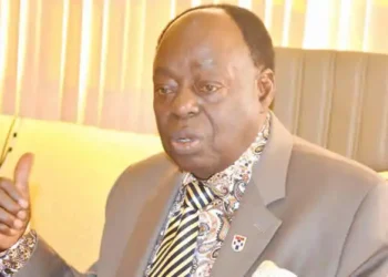 Afe Babalola says National Assembly Members should be paid Sitting Allowance Not Salaries