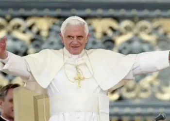 Pope Benedict’s Cross stolen in German