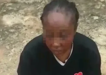 Woman set her two children and a policewoman ablaze in Anambra