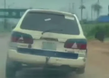 Shocking: Road User Drives Car on 3 Tyres only (Watch Video)