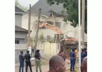Wike starts house demolition in Zone 6 Abuja (Video)