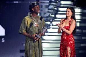 Profile 8 rema and selena gomez accept the best afrobeats award for news photo 1694572300