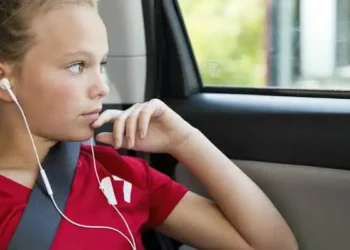 7 Shocking Facts About Using Earpieces